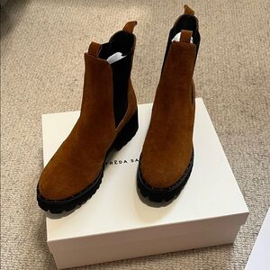 Freda Salvador BROOKE RAIN RESISTANT BOOT Brown Suede New!